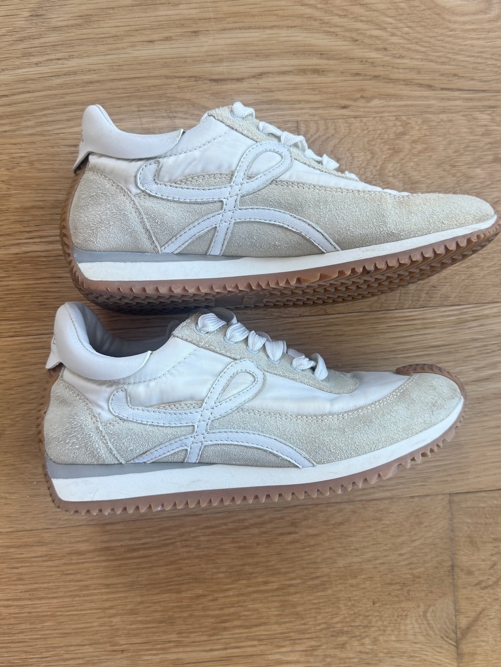 Loewe women’s sneakers 37